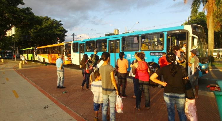 5 dicas para usar o transporte público com segurança.